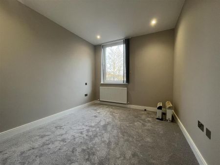 3 bedroom apartment to rent - Photo 3