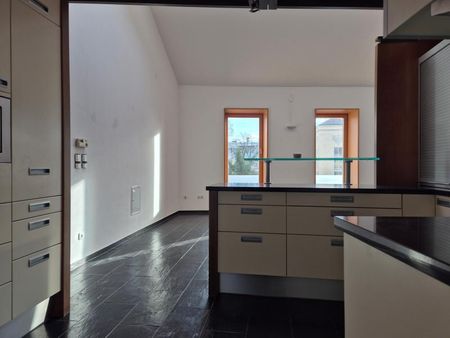 Designerpenthouse in der Museumstraße! 149 m² WNFL + Balkon + Dachterrasse, teilmöbliert, 4 Zimmer! - Photo 2