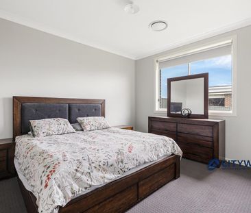 Spacious Family Home - Photo 5