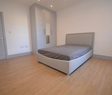 2 bedroom Flat To Let - Photo 5