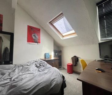 5 bedroom terraced house to rent - Photo 4