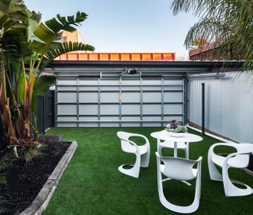 Well presented Contemporary Living with Victorian Charm - Photo 1