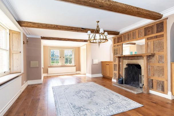 7 bedroom farm house to rent - Photo 1