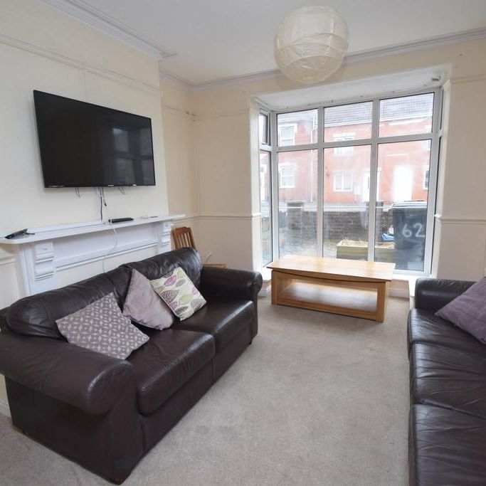 1 bedroom in a house share to rent - Photo 1