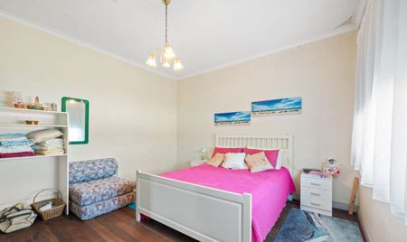 34 Churchill Avenue, Dudley Park WA 6210 - House For Rent | Domain - Photo 4
