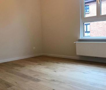 Gerenoveerde woning met 3 slaapkamers (+extra mezzanine) - Photo 1