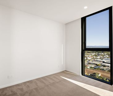 Modern Luxury with a Northern Outlook in the Heart of Burleigh Heads - Photo 4