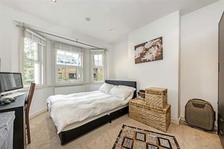 5 bedroom semi-detached house to rent - Photo 4