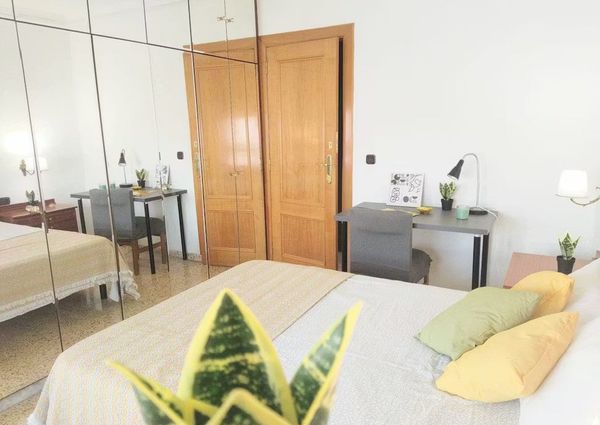 Carrer Isaac Peral, Burjassot, Valencian Community 46100