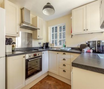 Rostherne Lane, Knutsford - Photo 3