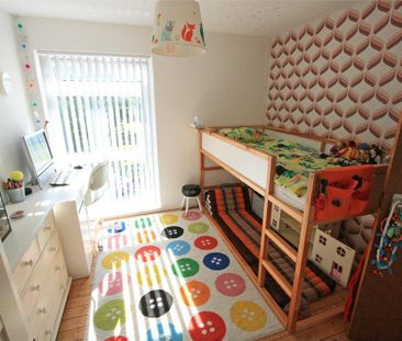 3 bedroom terraced house to rent - Photo 2