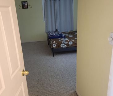 For Lease - 3 Fairbank Court Unit# Upper, Brampton, Ontario - Photo 4