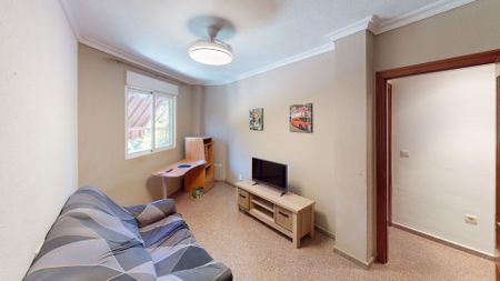 Piso de alquiler en Calle Teniente Llorca, Campoamor - Photo 4