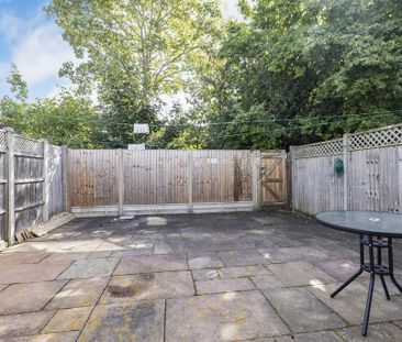 3 bedroom semi-detached house to rent - Photo 6
