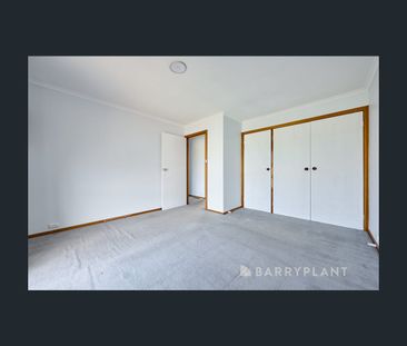 31 St James Av, Springvale, Vic 3171 - Photo 4
