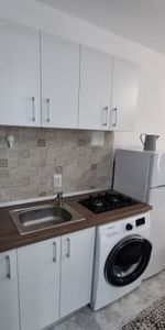 Studio to rent 18 sqm renovated near Silk District Iasi - Photo 3