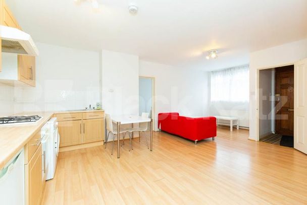 Spacious ground floor 1 bedroom in the heart of Stoke Newington - Photo 1