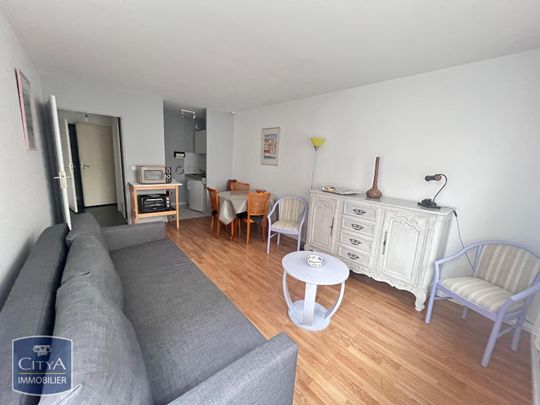 Location Appartement 2 pièces 38m² LILLE 59000 - Photo 1