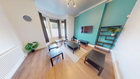 8 bedroom semi-detached house to rent - Photo 4