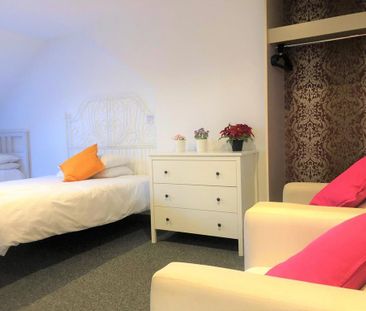 Studio to rent - Photo 6