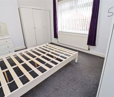 2 bedroom semi-detached house to rent - Photo 5