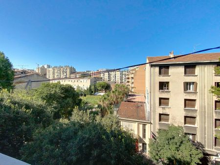 Location AppartementMarseille 3ème Belle de Mai - Photo 2