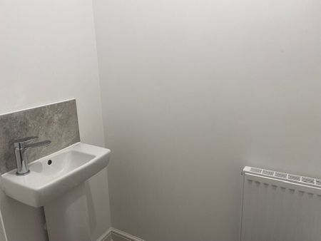 Spengler Drive, Mansfield, Forest Town - Photo 2