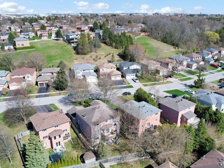 For Lease - 426 Herridge Circle, Newmarket, Ontario - Photo 5