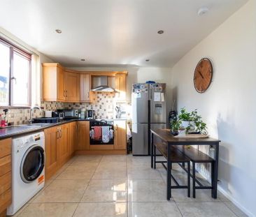 6 Fairview Road, Newtownabbey, BT36 6QP - Photo 5