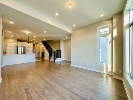 For Lease - 1047 Acoustic Way, Blossom Park - Airport and Area, Ontario - Photo 3