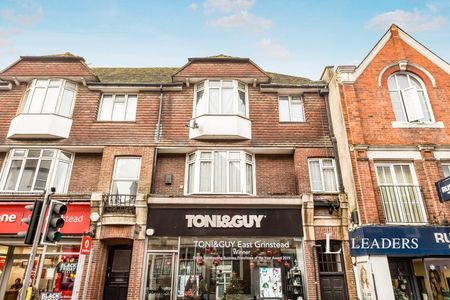 2 bedroom apartment to rent London Road, East Grinstead, RH19 - Photo 5