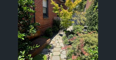 Stylish 2-3BR Richmond Home with Outdoor Entertaining & Off-Street Parking - Photo 5