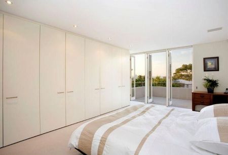 Architecturally Designed Home in the Sought after Woollahra Location - Photo 2