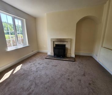 Poulton Court Cottages, Awre, Newnham - Photo 1