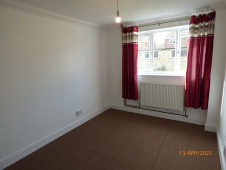 Nuffield Close, Gorleston - Photo 4