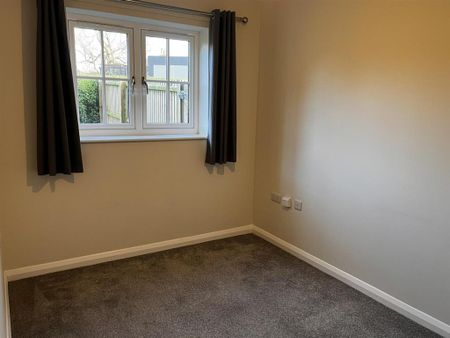 3 bedroom detached house to rent - Photo 5