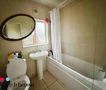 Wood Street, Grays - Photo 5