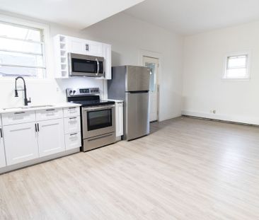 **SPACIOUS** 1 Bedroom Main Unit in St. Catharines!! - Photo 6