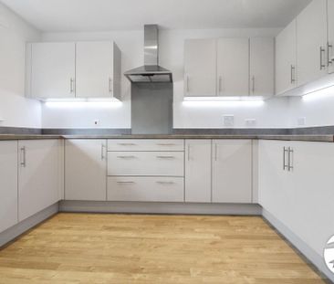 3 bedroom terraced house to rent - Photo 3