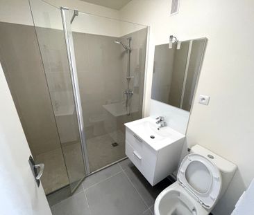 Location Appartement 1 pièce 28m² ST MAUR DES FOSSES 94210 - Photo 2