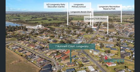 Spacious Family Living with Outdoor Entertaining in a Quiet Court - Photo 2