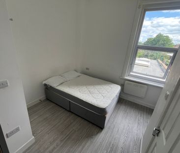 STUNNING STUDIO – LEWISHAM – ASAP - Photo 2
