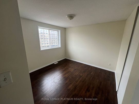 Condo Townhouse For Lease | X8138958 - Photo 1