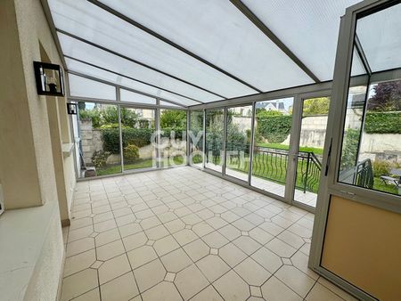 Location Appartement 5 pièces 93m² - Photo 2