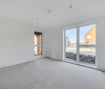 3 bedroom detached house to rent - Photo 2