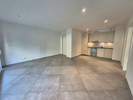 2PCES RECENT AU CENTRE-VILLE - Photo 3