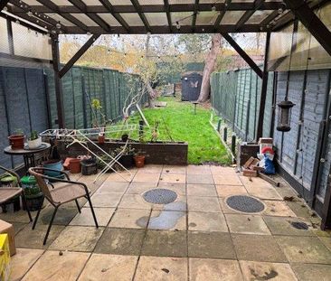 3 bedroom terraced house to rent - Photo 6