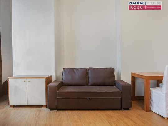 Pronájem bytu 1+kk 39 m2 - Fotografie 1