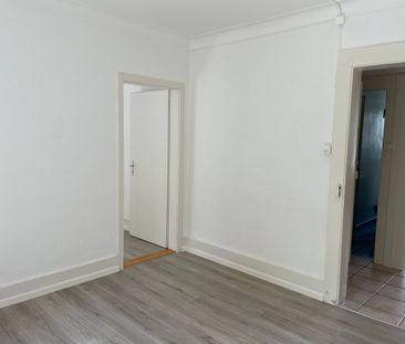 JEANNERET 23, 4-room apartment 1st floor renovated with balcony - Foto 3