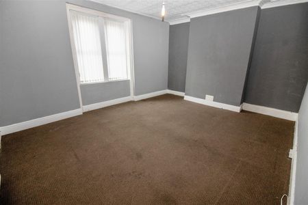 2 Bedroom House - Photo 5